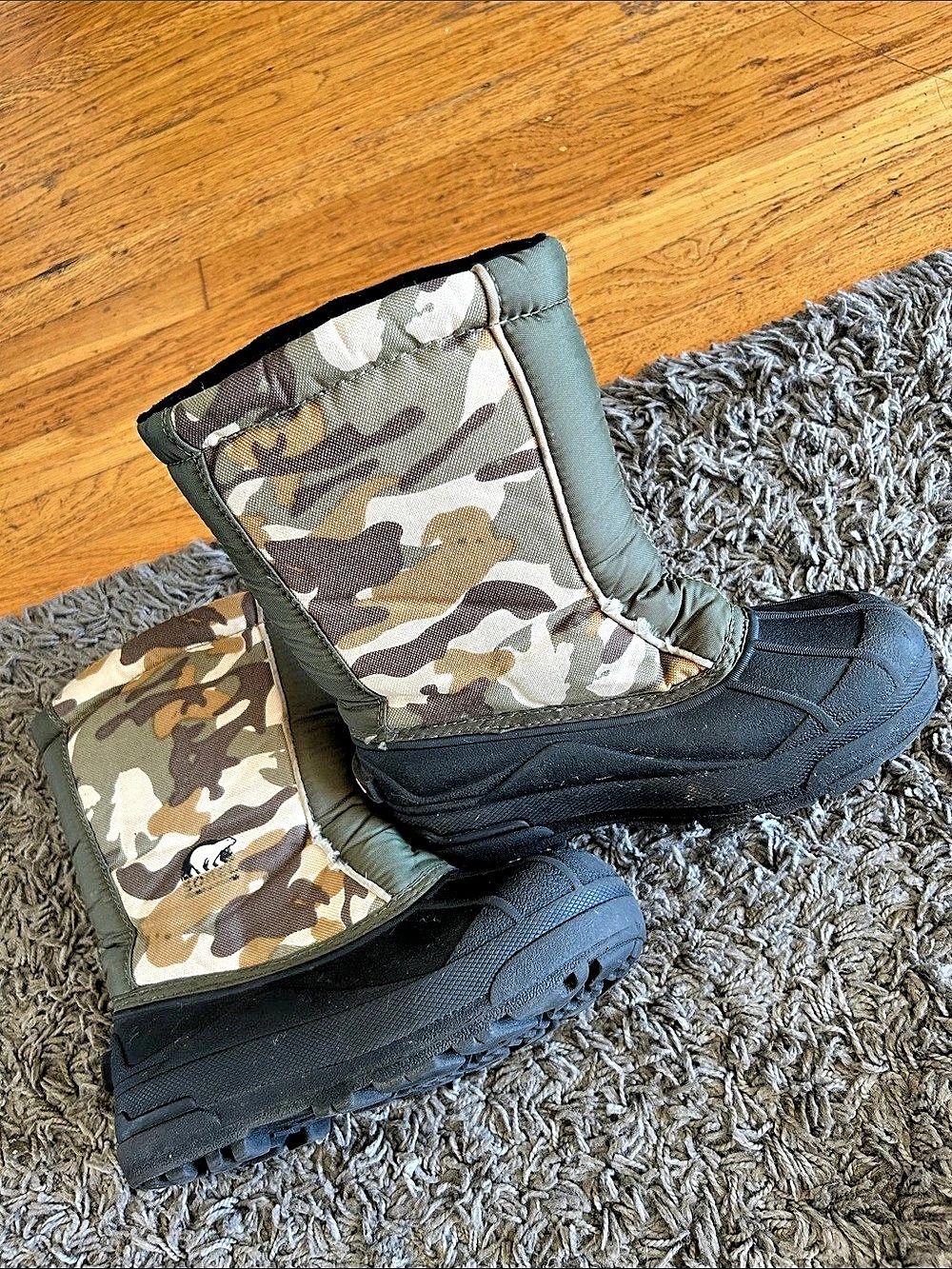 Sorel Snow Commander Camo Kids Size 3 Waterproof Insulated Snow Boots